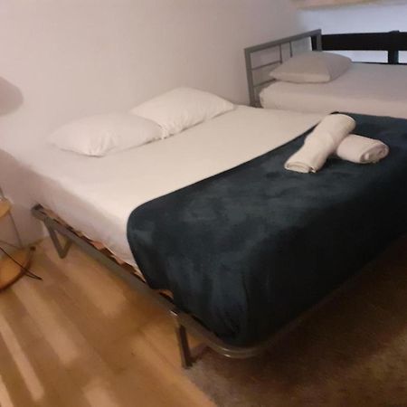 Appartement Calme Avec Terrasse 马赛 外观 照片